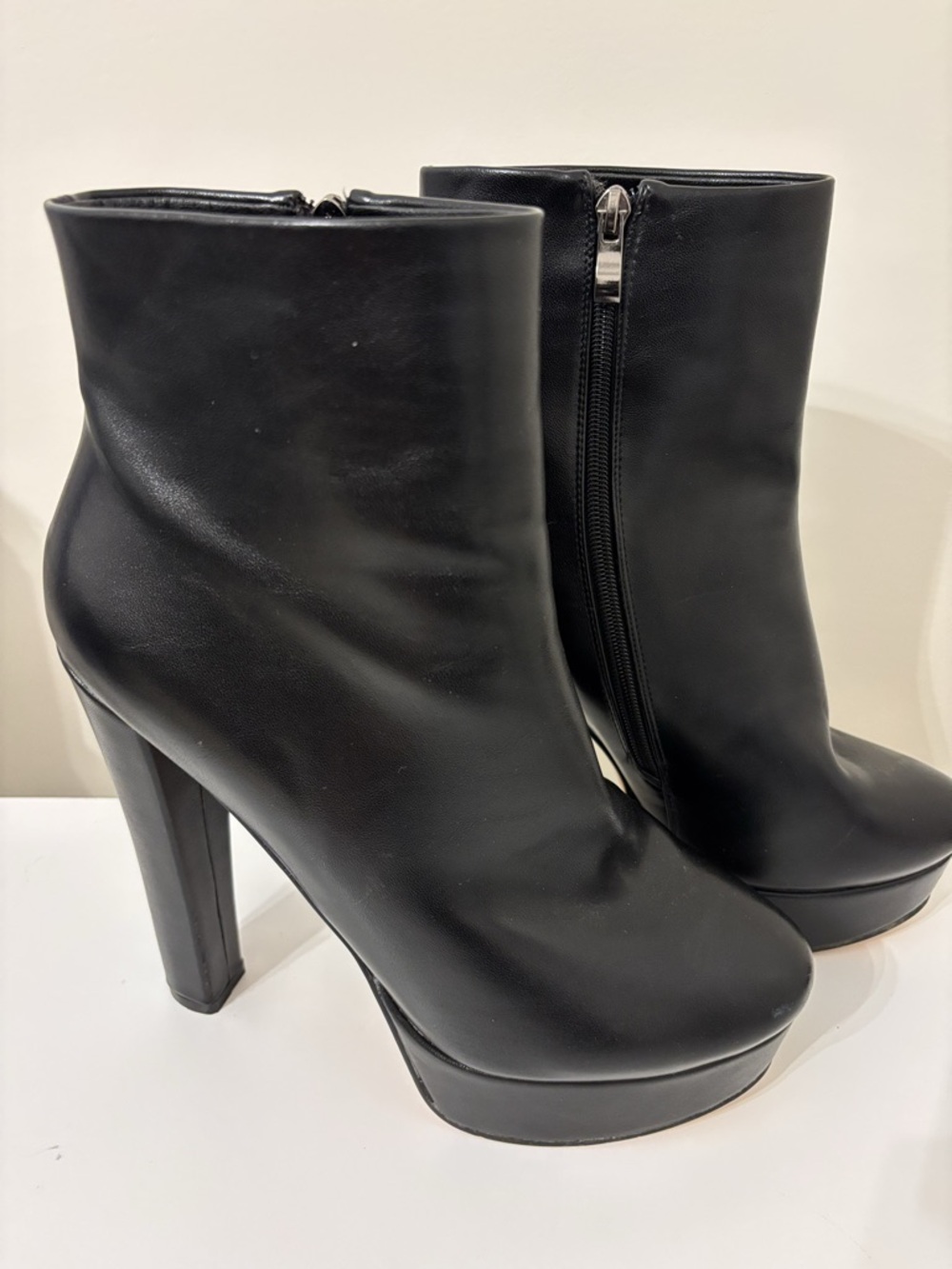 Black Platform Ankle Boots - Sleek High-Heel Women's Boots